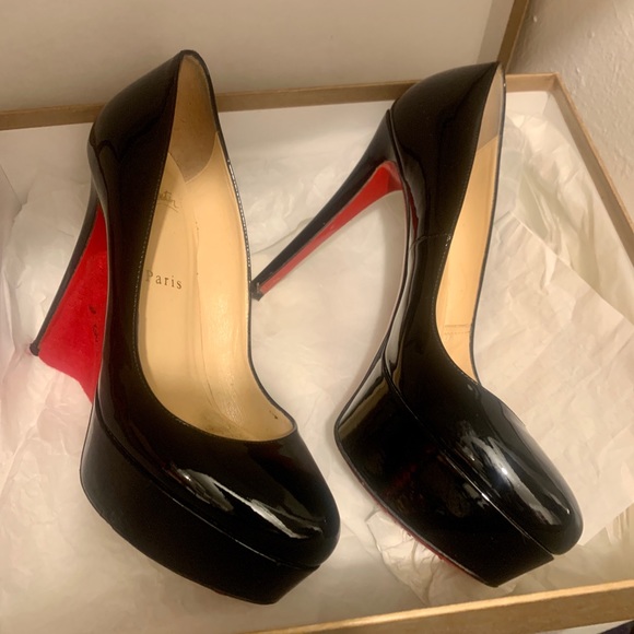 Louboutin Bianca Patent Leather 140 Calf Pump - Picture 3 of 6